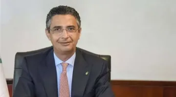 rewrite this title in other words: وزير التموين: المخزون الاستراتيجي للسلع آمن.. والاحتياطي من القمح والسكر والزيت يتجاوز 6 أشهر