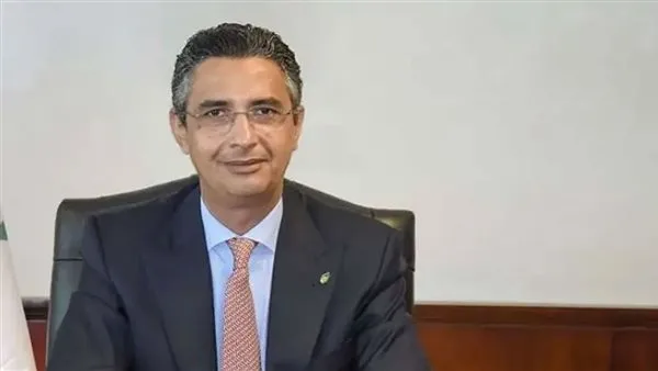 rewrite this title in other words: وزير التموين: المخزون الاستراتيجي للسلع آمن.. والاحتياطي من القمح والسكر والزيت يتجاوز 6 أشهر rewrite this title in other words: وزير التموين: المخزون الاستراتيجي للسلع آمن.. والاحتياطي من القمح والسكر والزيت يتجاوز 6 أشهر