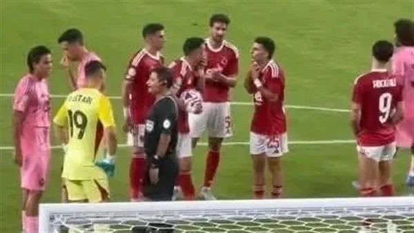 كشري: ضعف المنافسة في الدوري المصري يشكل سبب تراجع الأهلي في المونديال كشري: ضعف المنافسة في الدوري المصري يشكل سبب تراجع الأهلي في المونديال