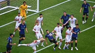 إنتر ميلان الإيطالي يتغلب على أوراوا ريد دياموندز الياباني (1-2) في بطولة كأس العالم للأندية. إنتر ميلان الإيطالي يتغلب على أوراوا ريد دياموندز الياباني (1-2) في بطولة كأس العالم للأندية.