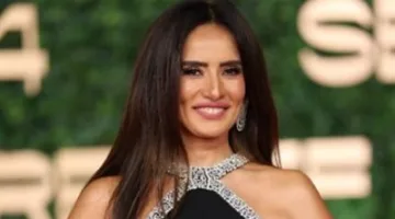 زينة تستمر في تصوير فيلم “الشيطان شاطر” في القاهرة بدور المذيعة