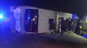 ميكروباص ينقلب على محور 30 يونيو بجنوب بورسعيد ويتسبب في إصابة 10 أفراد