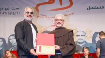 تقدير محمد شاهين في المركز الكاثوليكي المصري للسينما تقديراً لمسلسل لام شمسية.