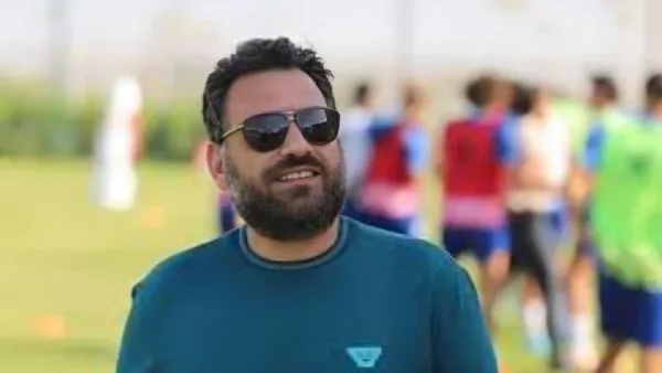 أحمد حسن مكي: وجود جون إدوارد في الزمالك يعد خطوة إيجابية نحو الأمام. أحمد حسن مكي: وجود جون إدوارد في الزمالك يعد خطوة إيجابية نحو الأمام.