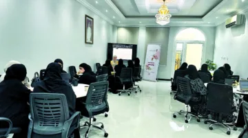 دورات تعليمية في الذكاء الاصطناعي في “فتيات الخور”