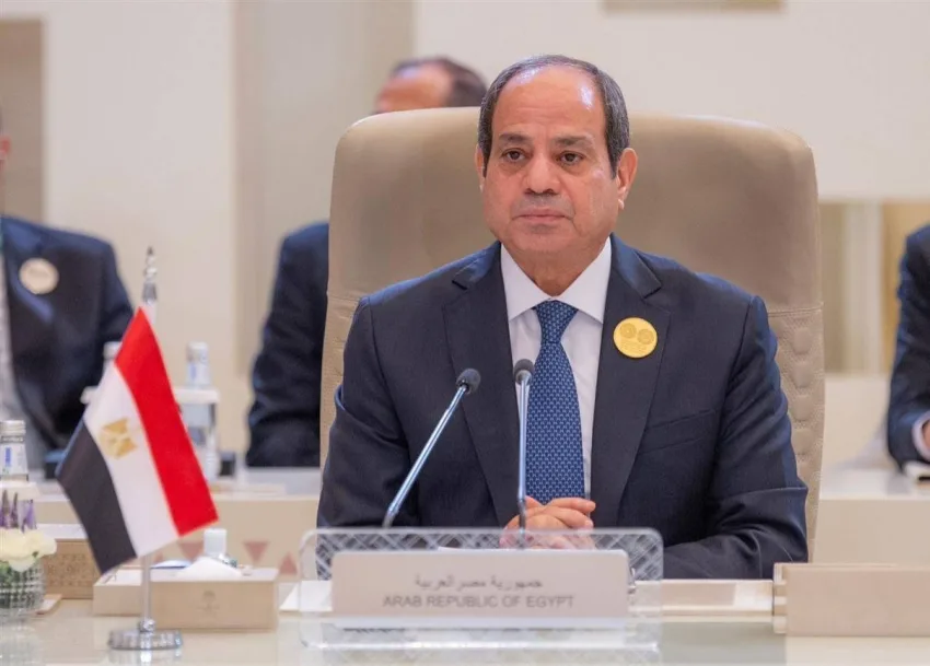 الرئيس المصري يتواصل هاتفيًا مع نظيره الإيراني