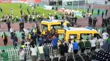 حادث مؤسف في الجزائر: وفاة مشجع وإصابة 50 آخرين نتيجة انهيار حاجز في ملعب 5 يوليو.