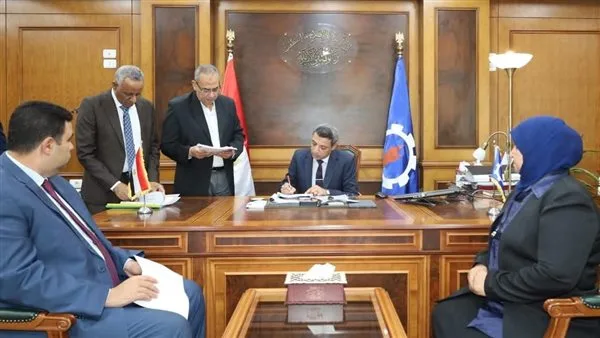 نسبة النجاح 84.28%.. محافظ السويس يعلن نتائج الشهادة الإعدادية