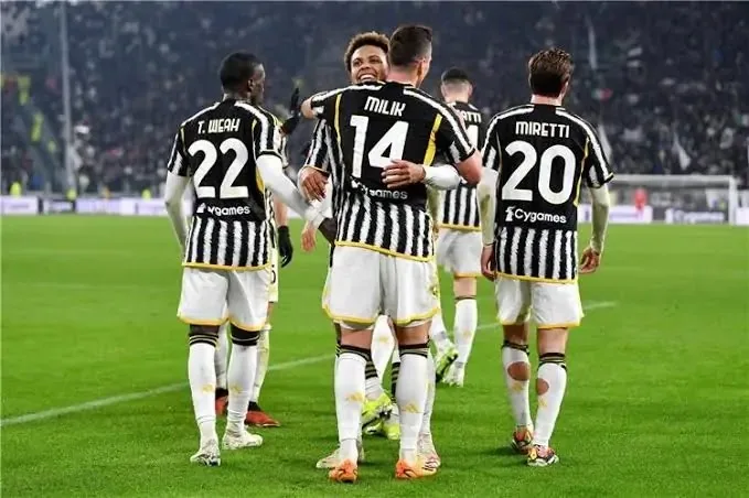 التشكيلة المرتقبة: يوفنتوس الإيطالي يعتمد على ثنائي الوسط في مباراة الوداد بكأس العالم للأندية التشكيلة المرتقبة: يوفنتوس الإيطالي يعتمد على ثنائي الوسط في مباراة الوداد بكأس العالم للأندية