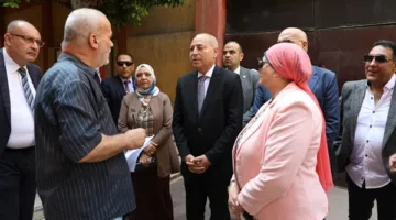 مدير التعليم في القاهرة والمحافظ يقومان بزيارة عدد من لجان الثانوية العامة ولجنة معهد الأورام.