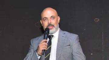 رئيس قسم الذهب: الضربة الأمريكية لإيران قد تعيد السعر إلى الارتفاع مجددًا.