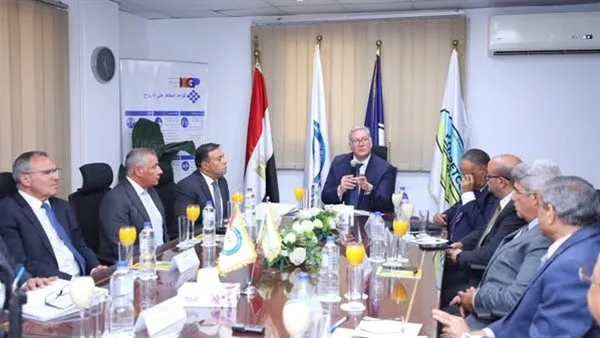 وزير البترول: زيادة مستويات الإنتاج هدف استراتيجي… ونجاح كل شركة إنتاج يعكس نجاح الاقتصاد الوطني. وزير البترول: زيادة مستويات الإنتاج هدف استراتيجي… ونجاح كل شركة إنتاج يعكس نجاح الاقتصاد الوطني.