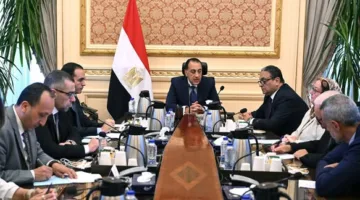 مدبولي: نراقب بانتظام تأثير الأزمات الإقليمية.. واحتياطي السلع مستقر وآمن