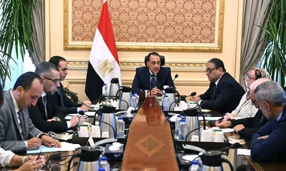 مدبولي: نراقب بانتظام تأثير الأزمات الإقليمية.. واحتياطي السلع مستقر وآمن
