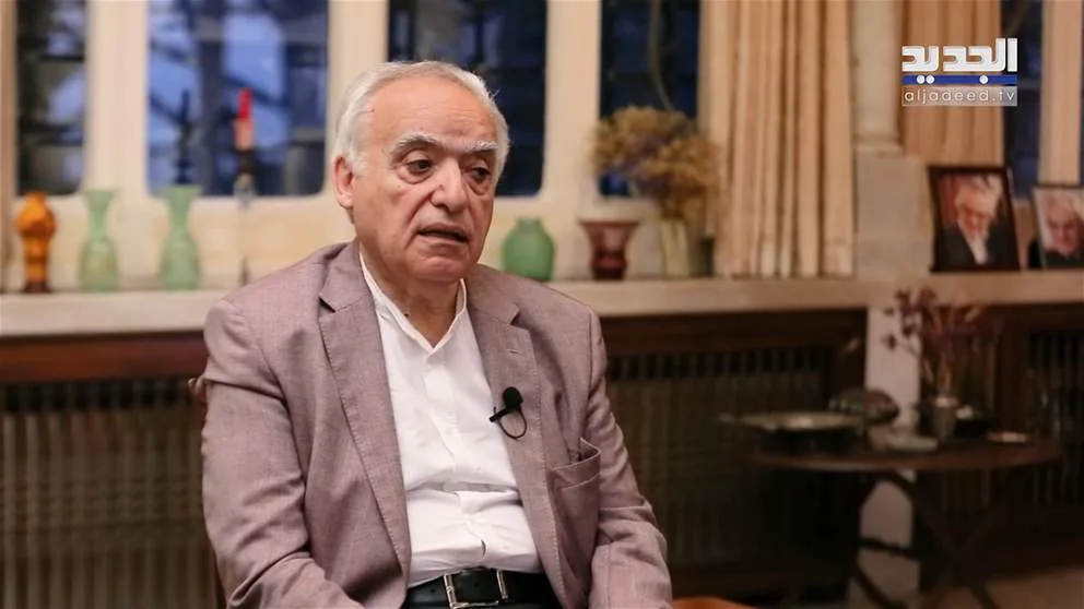 غسان سلامة يشارك ذكرياته حول الأوقات العصيبة التي عاشها في العراق خلال تفجير القاعدة لمكاتب الأمم المتحدة. غسان سلامة يشارك ذكرياته حول الأوقات العصيبة التي عاشها في العراق خلال تفجير القاعدة لمكاتب الأمم المتحدة.