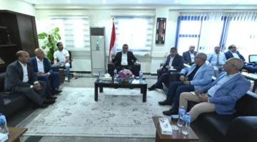 وزير الإسكان يزور المركز التكنولوجي لخدمة المواطنين في مدينة بدر
