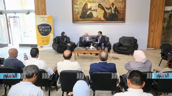 حسين فهمي في المعرض العام: علاقة قوية بين السينما والفنون التشكيلية.