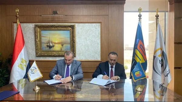 محافظ أسيوط ورئيس صندوق التنمية الحضرية يبرمان اتفاقية تعاون لتعزيز البيئة العمرانية محافظ أسيوط ورئيس صندوق التنمية الحضرية يبرمان اتفاقية تعاون لتعزيز البيئة العمرانية