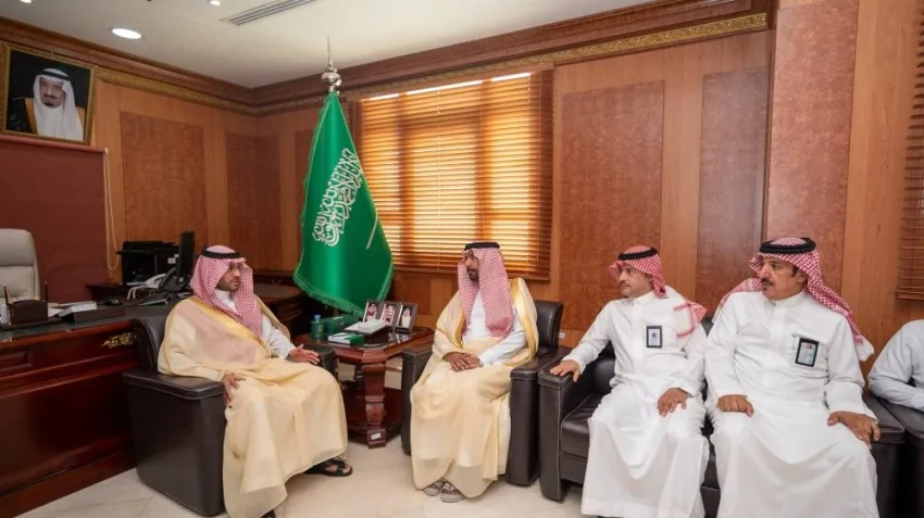 نائب أمير منطقة حائل يقوم بزيارة لمركز بقعاء