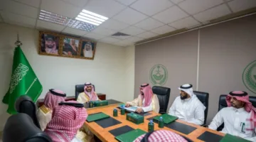 نائب أمير حائل يستعرض مشاريع بلدية بقعاء وفعاليات جمعية التنمية الاجتماعية بالمحافظة
