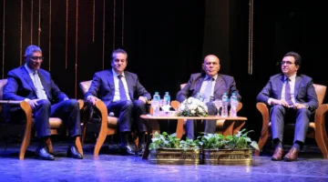 د. خالد عبد الغفار: الجراح د. مجدي يعقوب يمثل رمزًا للالتزام والعطاء.. وإقامة تمثال له يعزز ثقافة الشكر والامتنان.
