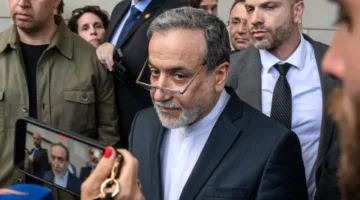 عراقجي يتوجه إلى روسيا للتفاوض عقب الضغوط الأمريكية والإسرائيلية