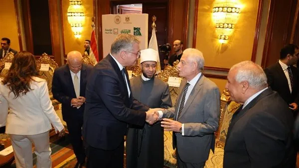 وزير الأوقاف يحضر إطلاق مبادرة المسؤولية المجتمعية في قرى “حياة كريمة” وزير الأوقاف يحضر إطلاق مبادرة المسؤولية المجتمعية في قرى “حياة كريمة”