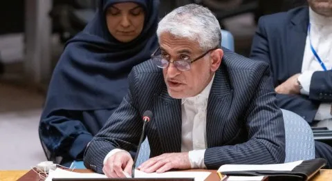 إيران تتهم الولايات المتحدة في مجلس الأمن بـ”تصعيد العدوان” ضدها تحت “أسباب غير مقنعة” إيران تتهم الولايات المتحدة في مجلس الأمن بـ”تصعيد العدوان” ضدها تحت “أسباب غير مقنعة”