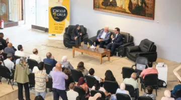 وزير الثقافة يشارك في الجلسة النقاشية الأولى للمعرض العام في دورته الـ45