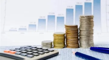 مواجهة التحديات الاقتصادية بهدوء: كيف تتعامل مصر مع تقلبات سعر الدولار وارتفاع فوائد الدين؟