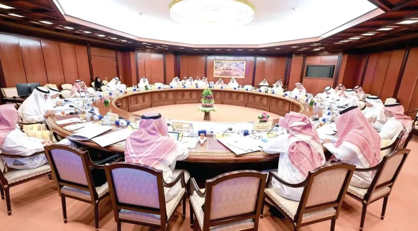 الشورى يستعرض تقارير حول السياحة والتعليم والصناعة الشورى يستعرض تقارير حول السياحة والتعليم والصناعة