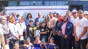 محافظ الإسكندرية ورئيس الأمانة العامة للتحالف الوطني يبدآن فعاليات القافلة التنموية الشاملة في مدرسة أرض العوايد بحي شرق.