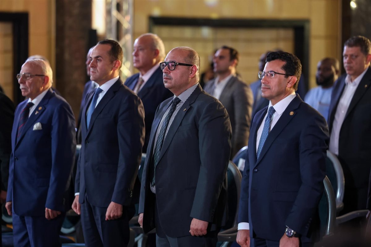 مؤتمر الأبطال الاولمبيين بحضور صبحي وإدريس