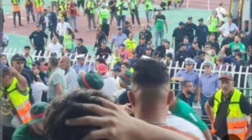 ثلاث وفيات و81 جريحاً جراء انهيار حاجز في ملعب جزائري