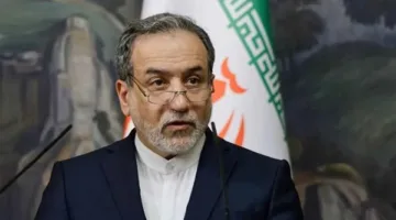عاجل.. عقب الهجوم الأمريكي.. وزير الخارجية الإيراني يجتمع ببوتين في موسكو