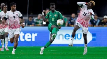 المنتخب السعودي يتوصل إلى ربع النهائي في بطولة الكأس الذهبية.