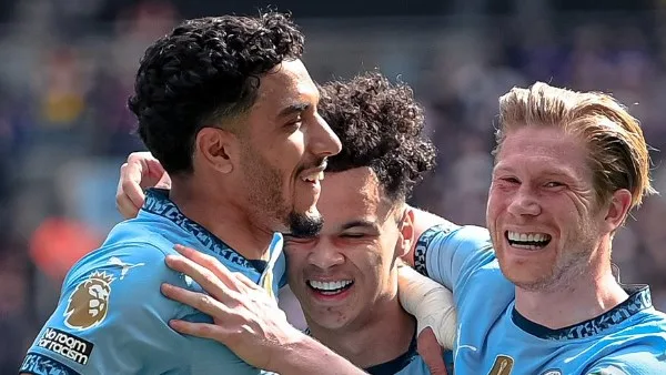 مانشستر سيتي يسيطر على الشوط الأول ضد العين الإماراتي بثلاثة أهداف دون رد مانشستر سيتي يسيطر على الشوط الأول ضد العين الإماراتي بثلاثة أهداف دون رد