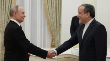 وزير الخارجية الإيراني يتوجه إلى موسكو للقاء الرئيس الروسي وإجراء محادثات.