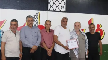 حركة فتح ت honor المتقاعدين من القطاع الصحي الذين خدمت في مخيم البرج الشمالي تحت مظلة جمعية الهلال الأحمر الفلسطيني
