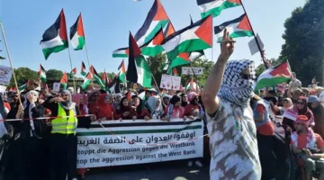 مظاهرة حاشدة في برلين تحت شعار “وحدة من أجل غزة”