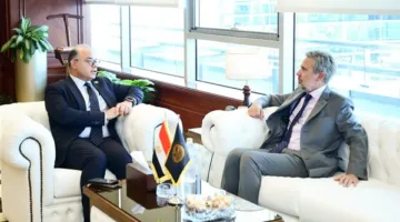 الهيئة المالية تناقش مع السفير الإيطالي تعزيز التعاون في الأسواق غير المصرفية وسوق الكربون