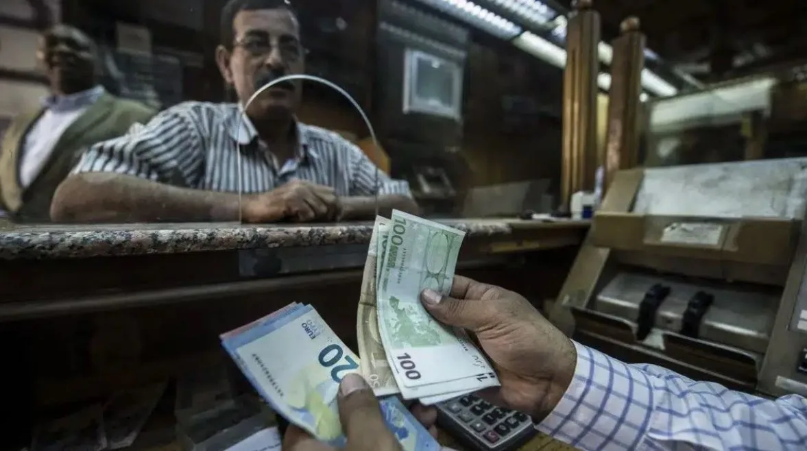 تحويلات المغتربين المصريين تصل إلى أعلى معدل في التاريخ.. ما السبب وراء ذلك؟