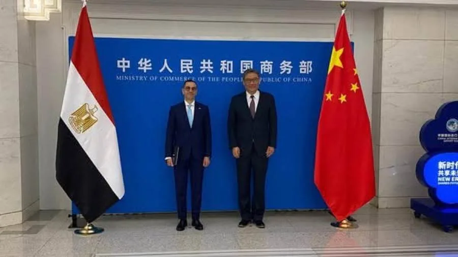 وزير الاستثمار يبرز ضرورة تعزيز التعاون الاستراتيجي مع الصين في ظل التغيرات الاقتصادية العالمية. وزير الاستثمار يبرز ضرورة تعزيز التعاون الاستراتيجي مع الصين في ظل التغيرات الاقتصادية العالمية.
