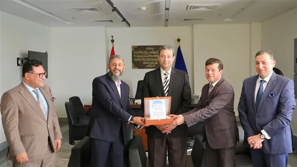محافظ دمياط يستعرض طرق تنفيذ المشروع التجريبي الأول محافظ دمياط يستعرض طرق تنفيذ المشروع التجريبي الأول