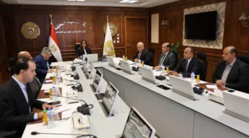 وزيرة التنمية المحلية تراقب قضايا التصالح وإزالة التعديات مع سكرتيري المحافظات