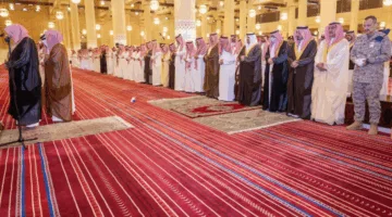 نائب أمير الرياض يترأس صلاة الجنازة على الأمير فيصل بن خالد بن سعود