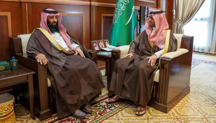 نائب أمير حائل يلتقي مدير فرع ديوان المراقبة المالية في المنطقة نائب أمير حائل يلتقي مدير فرع ديوان المراقبة المالية في المنطقة