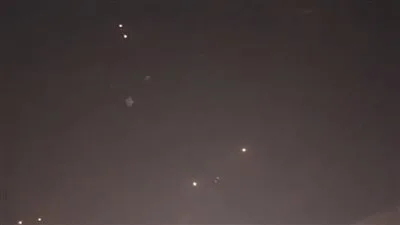 عاجل: إيران تستهدف قاعدة العديد الأمريكية في قطر بصواريخ متعددة.. وتحذير موجه لترامب