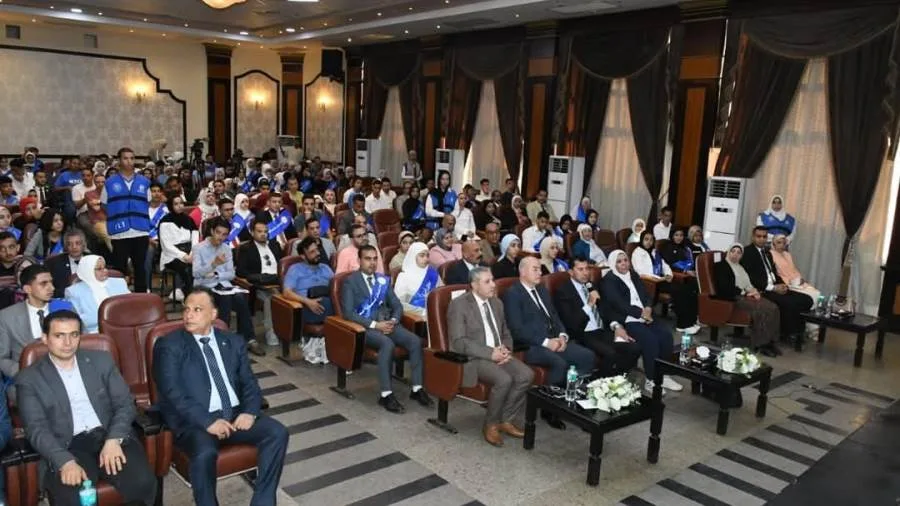وزير الرياضة: المناقشات الحوارية تشكل أساساً مهماً لتعزيز الوعي الوطني بين الشباب. وزير الرياضة: المناقشات الحوارية تشكل أساساً مهماً لتعزيز الوعي الوطني بين الشباب.