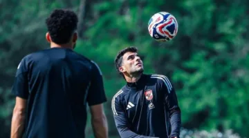 دوري أبطال الأندية | تمارين خفيفة للاعبي الأهلي في فندق الإقامة